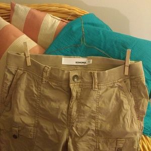 Rugged Capri-Length Cargo Pants!